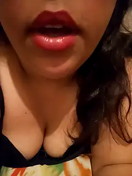 Snapshot of Mona_sixi chatting on January 2025 07:26:01 PM Mona sixi online show from January 2025 07:26:01 PM