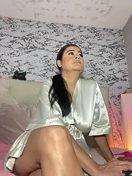 Lili  taylor online show from January 2026 01:56:01 AM