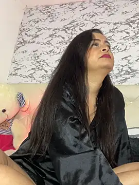 Lili  taylor online show from November 2025 10:52:02 PM