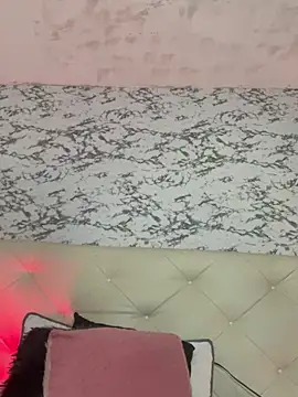 Lili  taylor online show from November 2025 01:04:02 AM