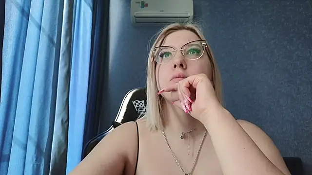 HotBrandyX online show from May 2026 05:56:01 AM
