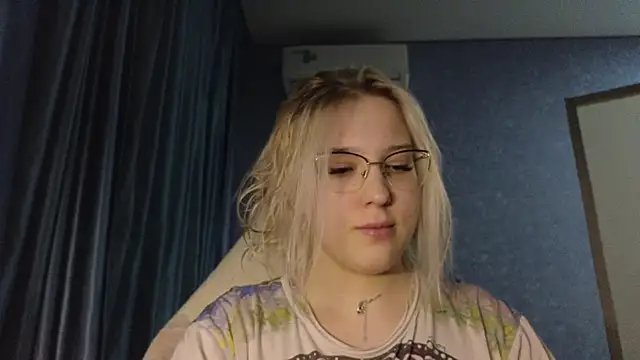 Snapshot of HotBrandyX chatting on November 2025 12:31:02 PM HotBrandyX online show from November 2025 12:31:02 PM