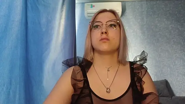HotBrandyX online show from April 2026 01:47:01 AM