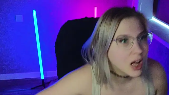 Snapshot of HotBrandyX chatting on March 2025 08:13:01 AM HotBrandyX online show from March 2025 08:13:01 AM