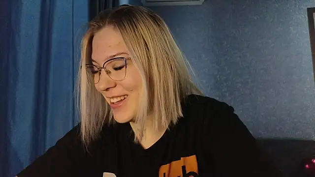 Snapshot of HotBrandyX chatting on November 2025 04:49:02 AM HotBrandyX online show from November 2025 04:49:02 AM