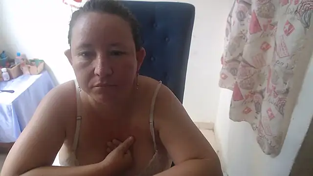 Snapshot of Yohis_Kiut25 chatting on June 2026 05:47:02 PM Yohis Kiut25 online show from June 2026 05:47:02 PM