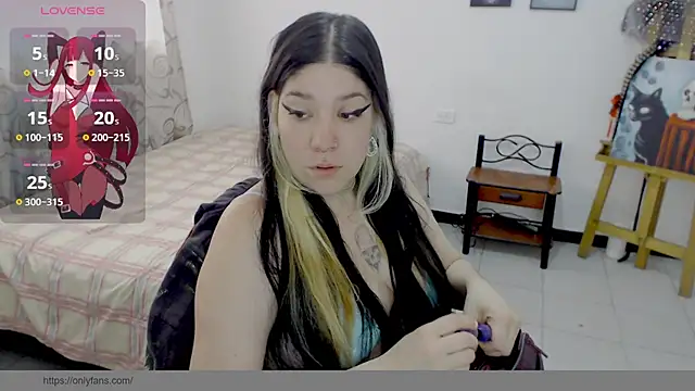 sharonnleon online show from November 2025 07:06:01 PM