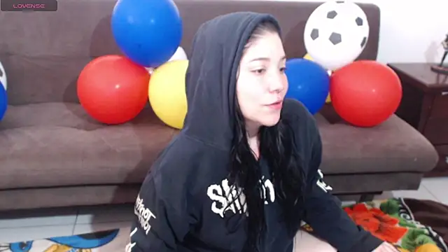sharonnleon online show from July 2026 12:38:02 PM