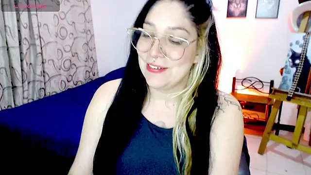 sharonnleon online show from November 2025 03:17:02 AM