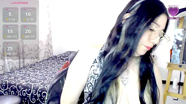 sharonnleon online show from December 2025 03:22:02 PM