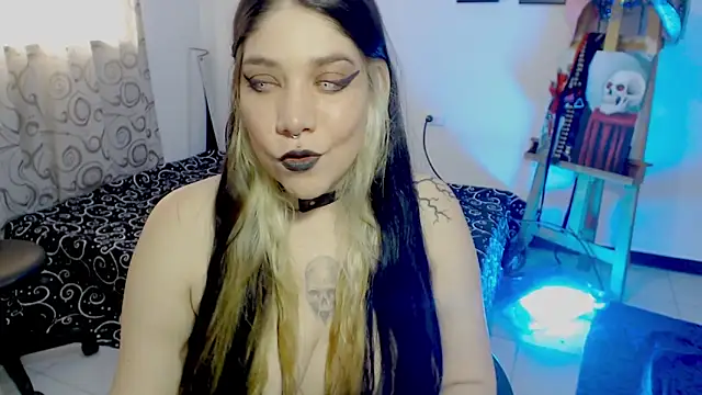 sharonnleon online show from October 2025 09:22:01 PM