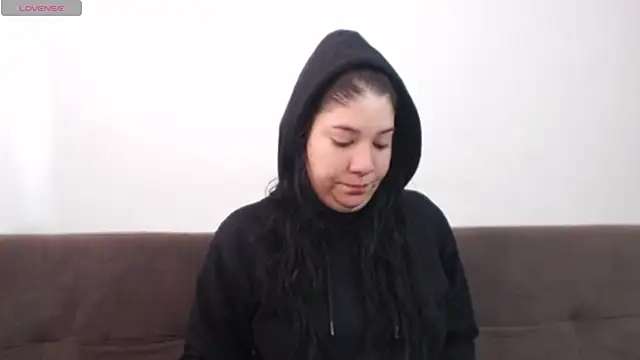 sharonnleon online show from July 2026 01:30:02 PM