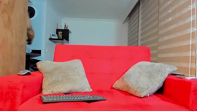 dereckgreen online show from November 2025 02:32:02 AM