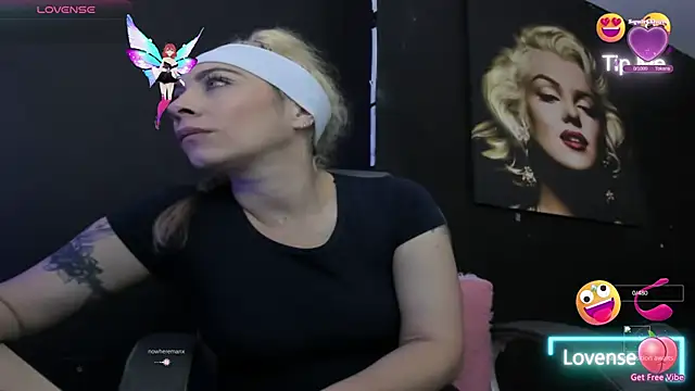 viktoria davis  online show from November 2025 12:14:01 AM