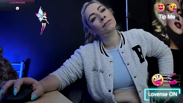 viktoria davis  online show from October 2025 11:25:02 PM