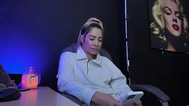 viktoria davis  online show from September 2025 10:35:02 PM
