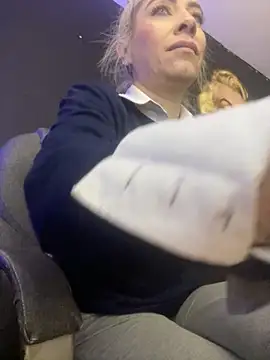 viktoria davis  online show from October 2025 12:31:02 AM