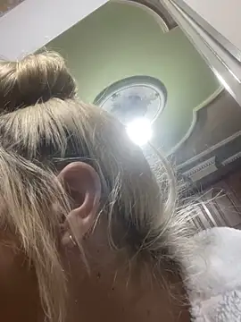 viktoria davis  online show from January 2026 11:08:01 PM