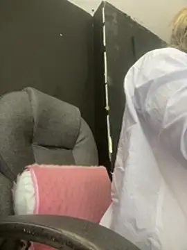 viktoria davis  online show from February 2026 11:15:02 PM