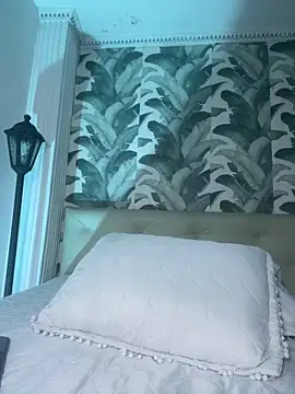 viktoria davis  online show from March 2026 12:01:02 AM