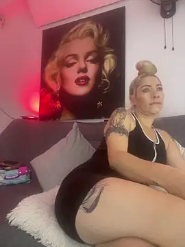 viktoria davis  online show from June 2026 11:26:02 PM