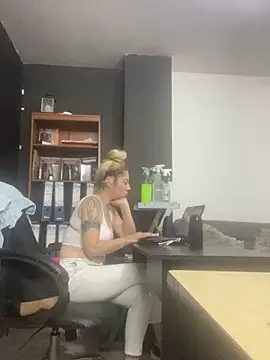 viktoria davis  online show from March 2025 12:53:01 AM