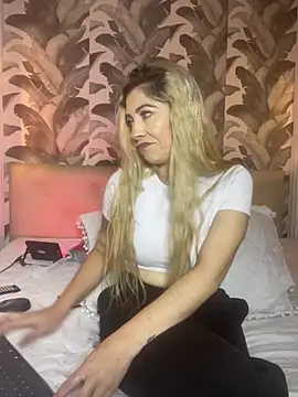 viktoria davis  online show from March 2026 10:12:01 PM