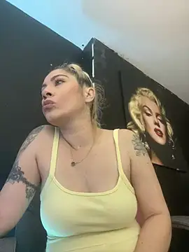 viktoria davis  online show from February 2026 09:45:01 PM