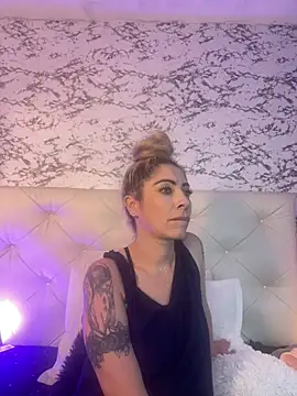 viktoria davis  online show from February 2025 01:13:01 AM