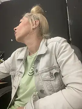 viktoria davis  online show from January 2026 10:24:02 PM