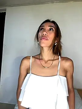 zoe storm online show from September 2025 12:54:02 AM