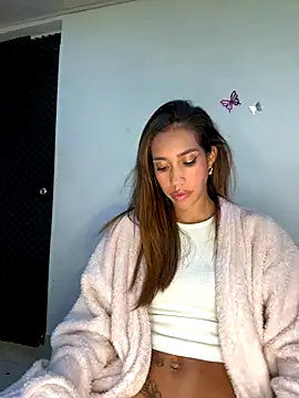 zoe storm online show from October 2025 12:33:01 AM