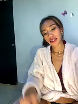 zoe storm online show from September 2025 04:50:02 AM