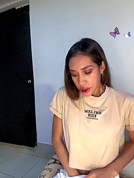 zoe storm online show from November 2025 12:22:01 AM