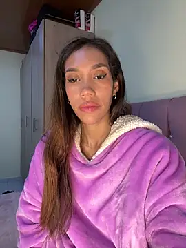 zoe storm online show from February 2026 03:07:02 AM