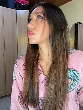 zoe storm online show from April 2026 11:40:02 PM