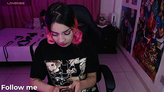lily3 4 online show from January 2025 05:05:01 AM