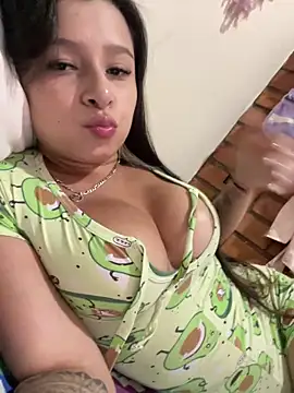  Amber Brown online show from November 2025 03:43:01 AM