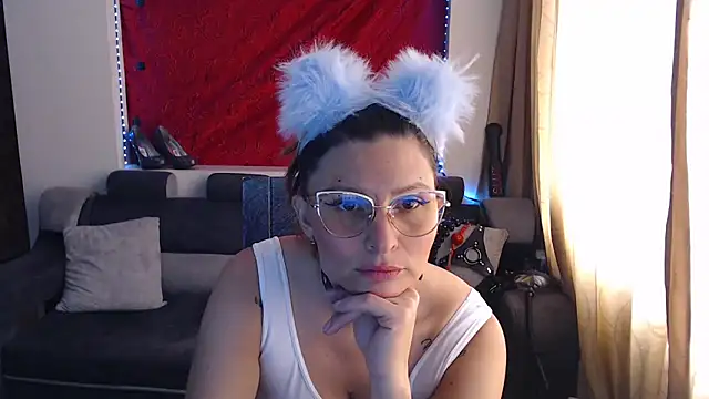 sachaclinford online show from September 2025 05:30:01 PM