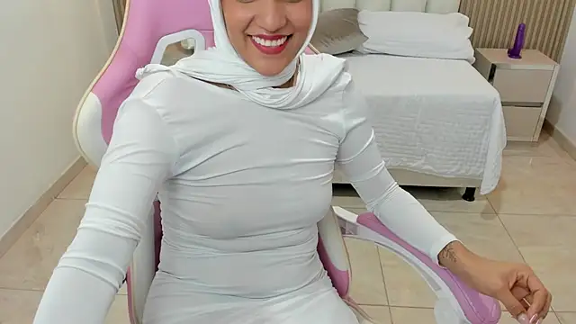 Zulema hamdi online show from March 2025 09:23:02 AM