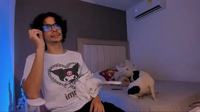 purpleonfir3 online show from December 2025 08:19:02 AM