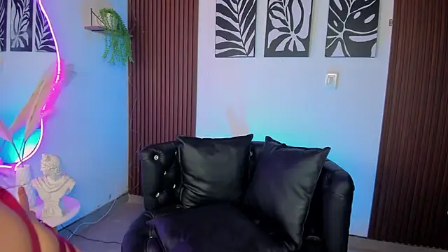 Snapshot of Georgina_caruso chatting on March 2025 11:56:02 PM Georgina caruso online show from March 2025 11:56:02 PM