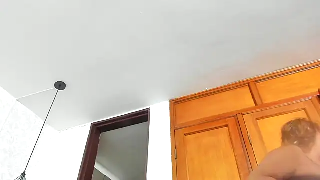 Dayana  Ospina online show from December 2025 07:46:02 PM