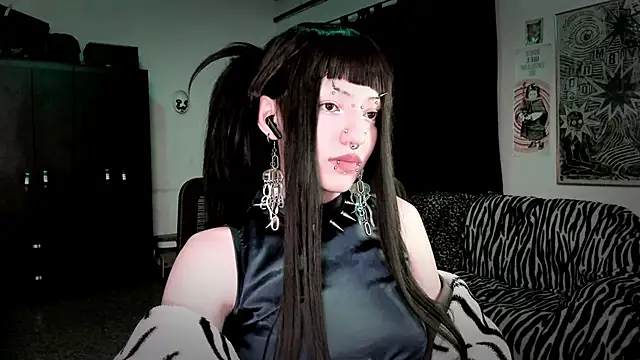 roxy toxic online show from March 2026 01:33:02 AM