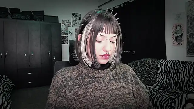 roxy toxic online show from June 2026 12:34:01 AM
