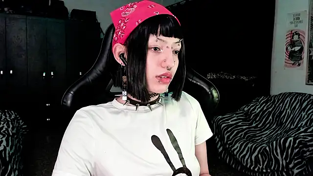 roxy toxic online show from January 2026 12:25:01 AM