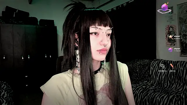 roxy toxic online show from February 2026 12:21:02 AM