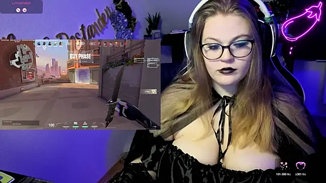 EveBaker04 online show from October 2025 12:17:01 PM