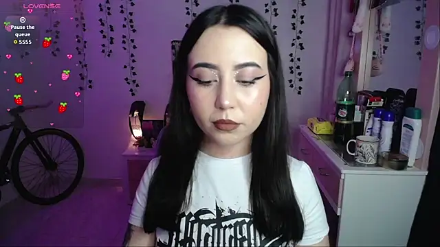  codeline online show from December 2025 04:49:02 AM