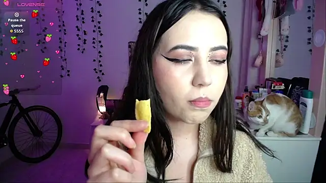  codeline online show from December 2025 01:38:02 AM